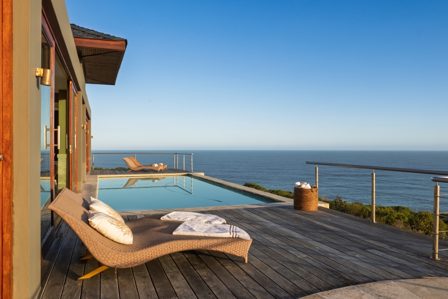 6 Bedroom Property for Sale in Pezula Private Estate Western Cape
